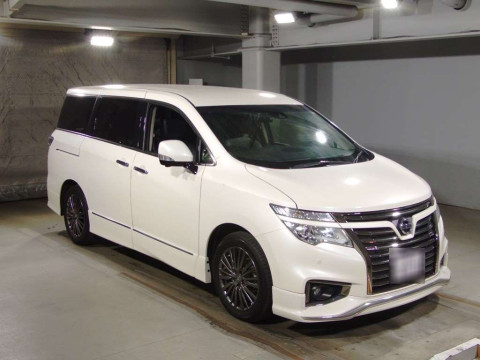 2018 Nissan Elgrand TE52[2]