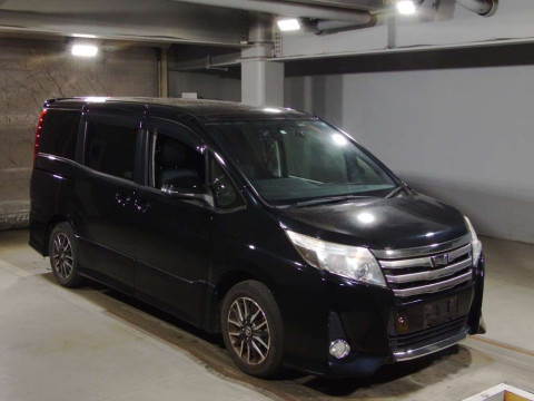 2014 Toyota Noah ZRR80W[2]