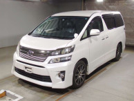 2014 Toyota Vellfire