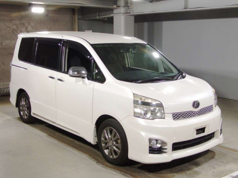 2013 Toyota Voxy ZRR70W[2]