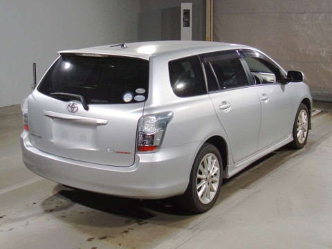 0 Toyota Corolla Fielder NZE141G[1]