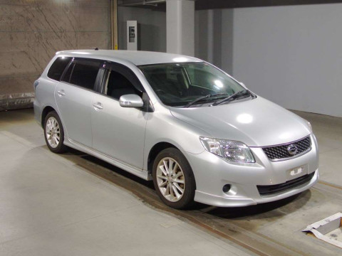 0 Toyota Corolla Fielder NZE141G[2]