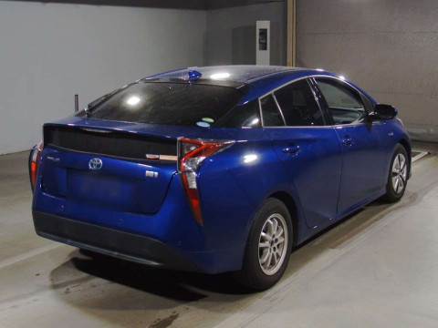 2017 Toyota Prius ZVW51[1]