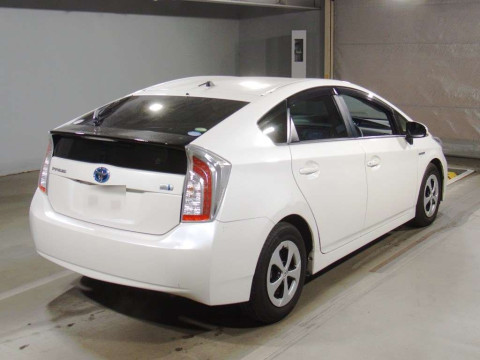 2014 Toyota Prius ZVW30[1]