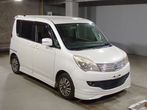 2012 Mitsubishi Delica D2 MB15S[2]