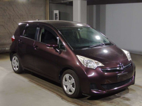 2012 Toyota Ractis NCP120[2]