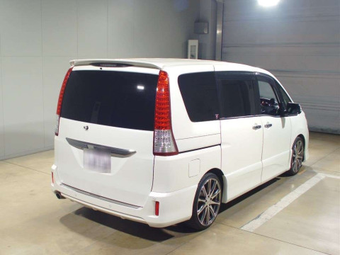 2014 Nissan Serena HC26[1]