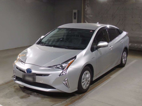 2017 Toyota Prius ZVW50[0]