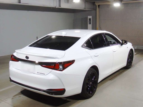 2022 Lexus ES AXZH11[1]