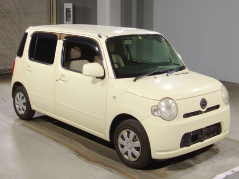 2009 Daihatsu Mira Cocoa L675S[2]