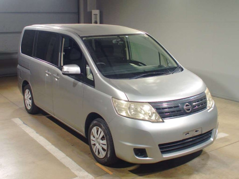 2010 Nissan Serena C25[2]