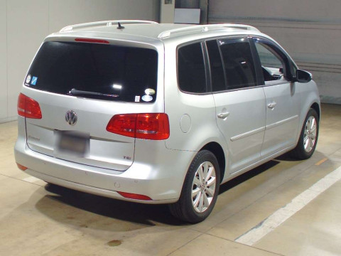 2012 Volkswagen Golf Touran 1TCAV[1]