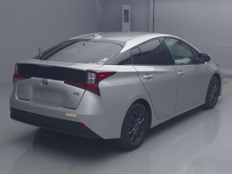 2019 Toyota Prius ZVW51[1]