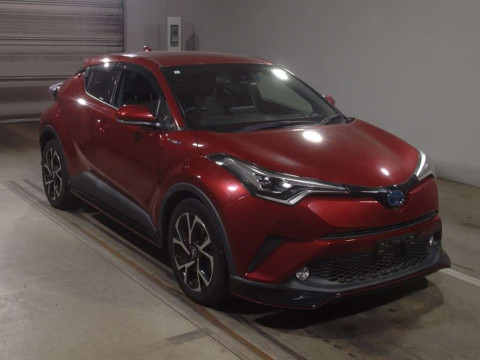 2017 Toyota C-HR ZYX10[2]