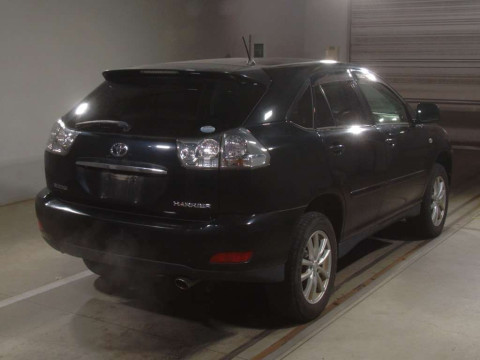 2005 Toyota Harrier MCU30W[1]