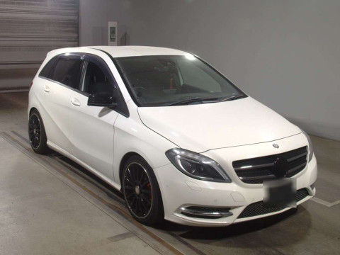 2014 Mercedes Benz B-Class 246244[2]