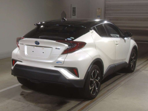 2018 Toyota C-HR ZYX10[1]