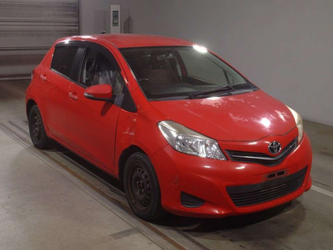 2012 Toyota Vitz NSP130[2]