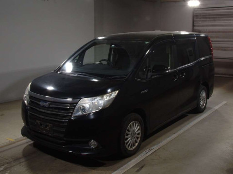 2014 Toyota Noah ZWR80G[0]