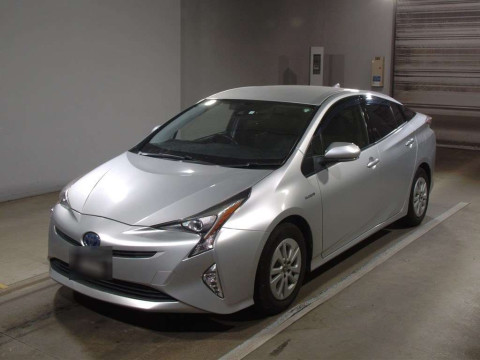 2016 Toyota Prius ZVW50[0]