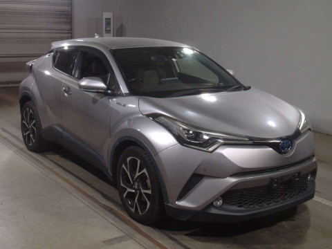 2018 Toyota C-HR ZYX10[2]