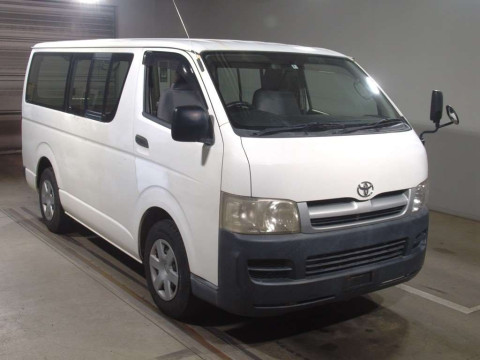 2006 Toyota Regiusace Van TRH200V[2]