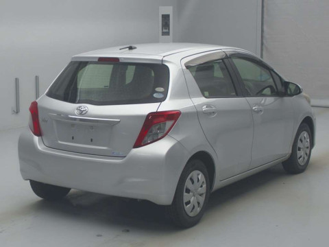 2012 Toyota Vitz KSP130[1]