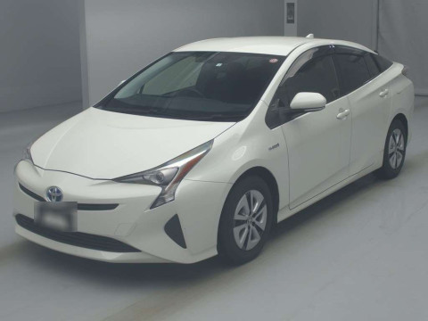 2016 Toyota Prius ZVW50[0]