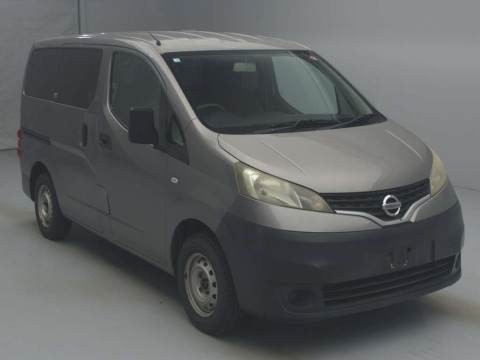 2010 Nissan NV200 Vanette VM20[2]