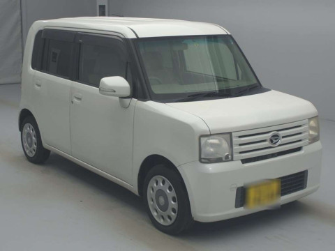 2010 Daihatsu Move Conte L575S[2]