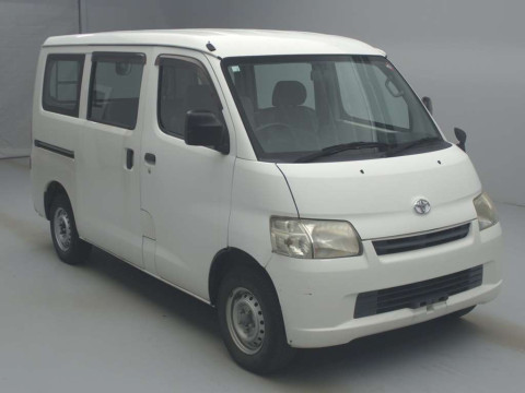 2011 Toyota Liteace Van S412M[2]