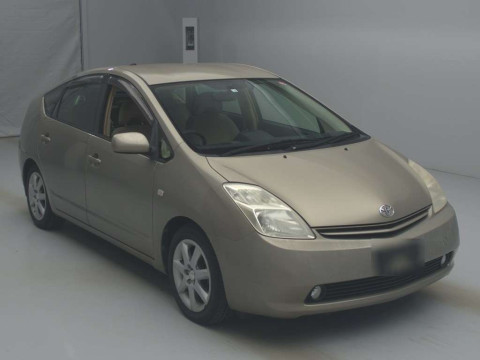 2004 Toyota Prius NHW20[2]