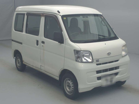 2015 Daihatsu Hijet Cargo S331V[2]