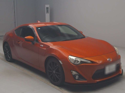 2012 Toyota 86 ZN6[2]