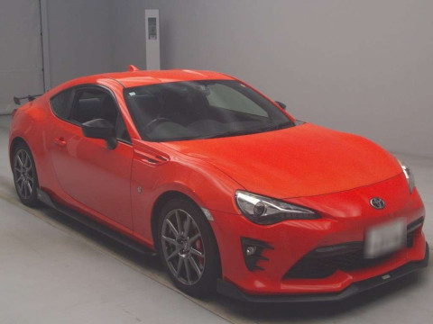 2017 Toyota 86 ZN6[2]