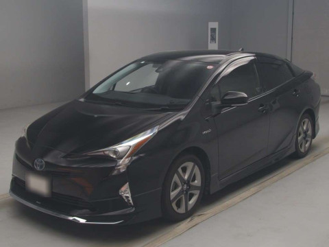 2016 Toyota Prius ZVW50[0]