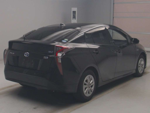 2018 Toyota Prius ZVW50[1]