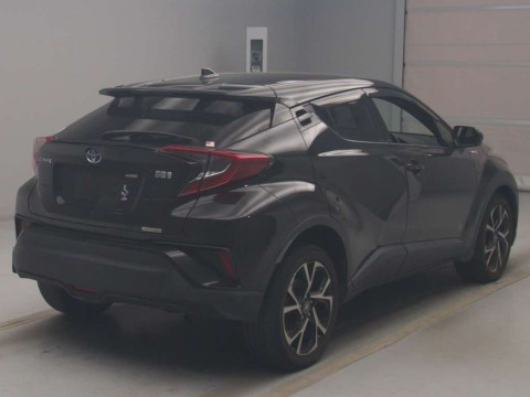 2018 Toyota C-HR ZYX10[1]