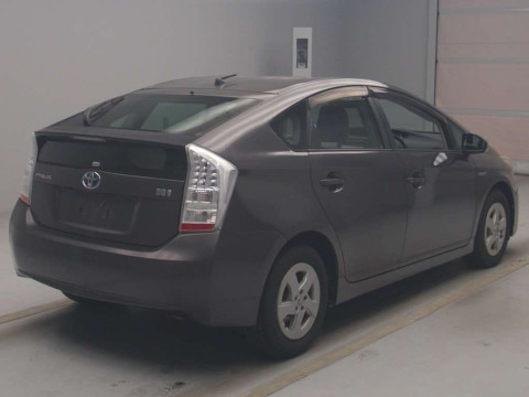 2011 Toyota Prius ZVW30[1]