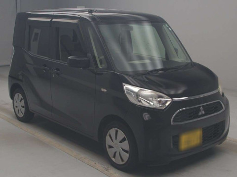 2017 Mitsubishi eK Space B11A[2]