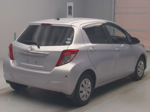 2014 Toyota Vitz NSP130[1]