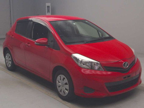 2012 Toyota Vitz KSP130[2]