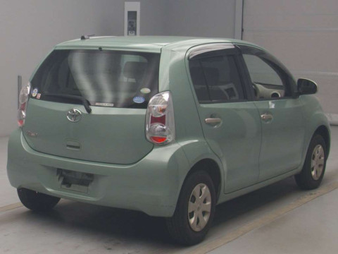 2010 Toyota Passo KGC30[1]