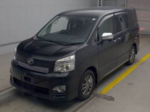 2013 Toyota Voxy ZRR70W[0]