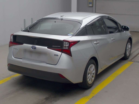 2020 Toyota Prius ZVW51[1]