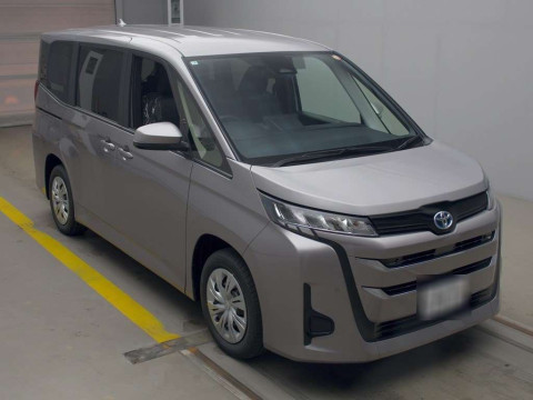 2025 Toyota Noah ZWR90W[2]