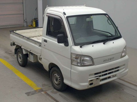 2014 Daihatsu Hijet Truck S211P[2]