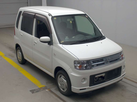 2010 Mitsubishi Toppo H82A[2]