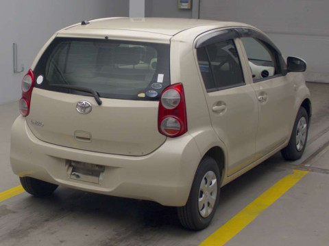 2012 Toyota Passo KGC30[1]