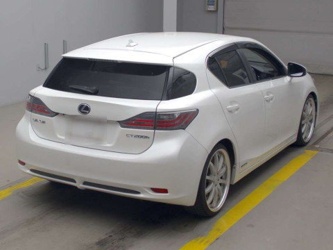 2011 Lexus CT ZWA10[1]